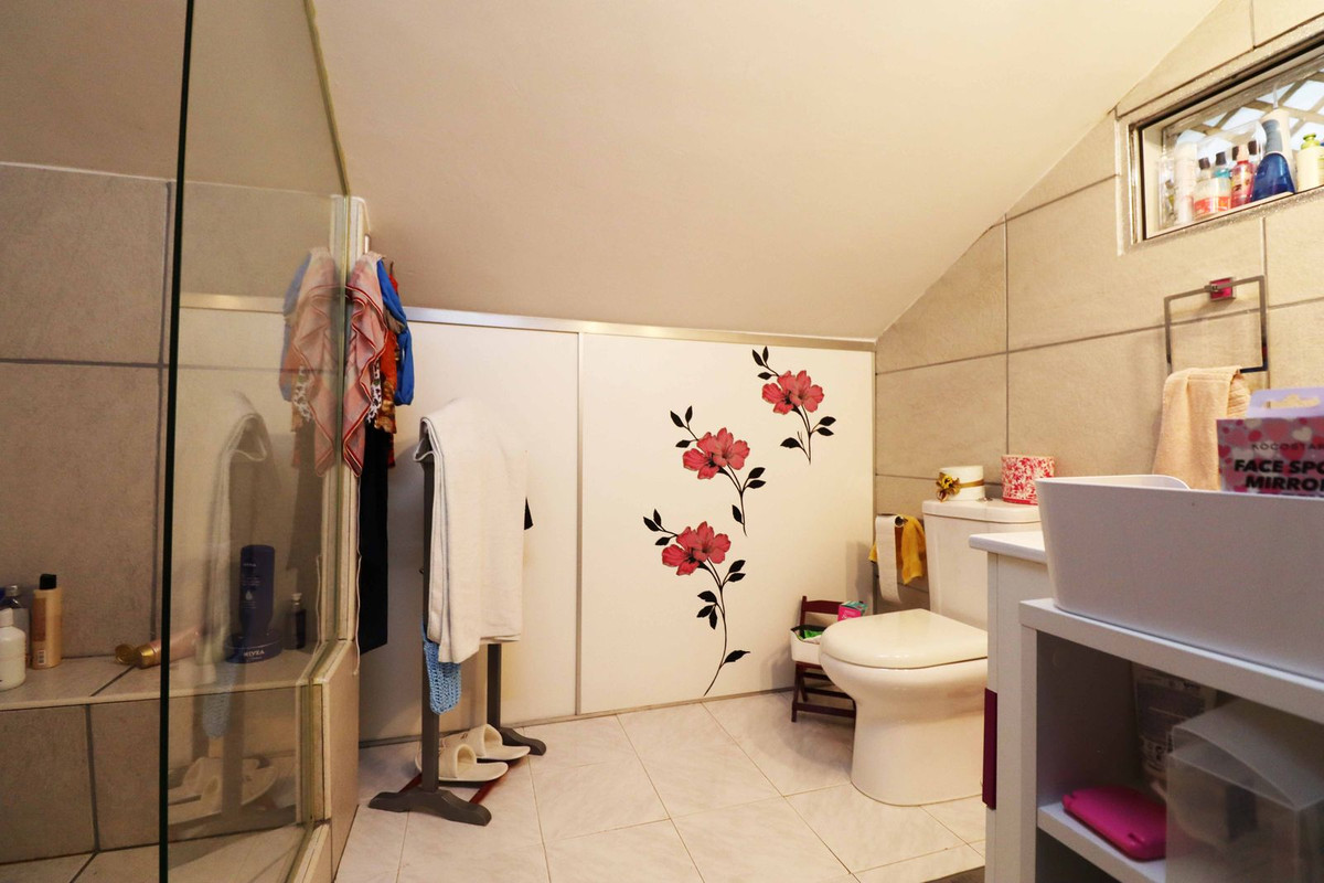 Huis te koop in Diana Park | 4 slaapkamers H4880860