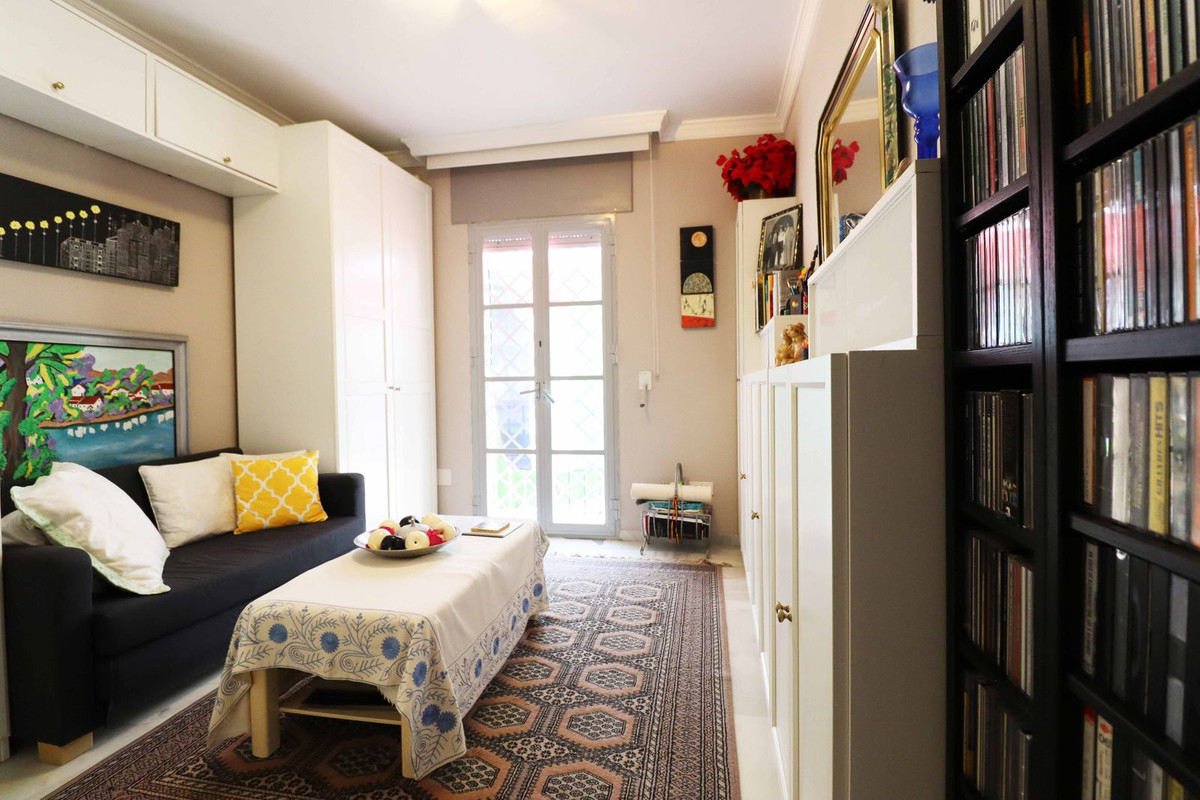 Huis te koop in Diana Park | 4 slaapkamers H4880860