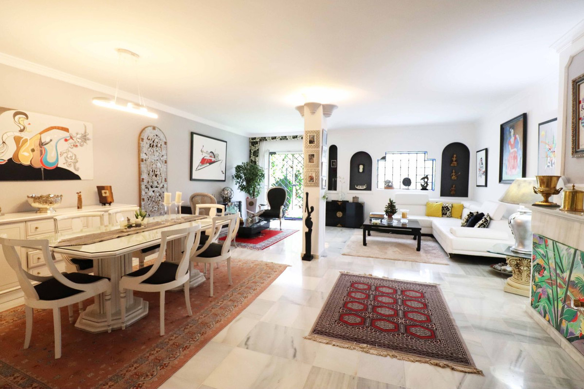 Huis te koop in Diana Park | 4 slaapkamers H4880860