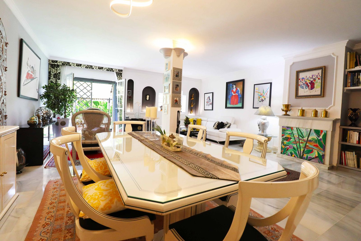 Huis te koop in Diana Park | 4 slaapkamers H4880860