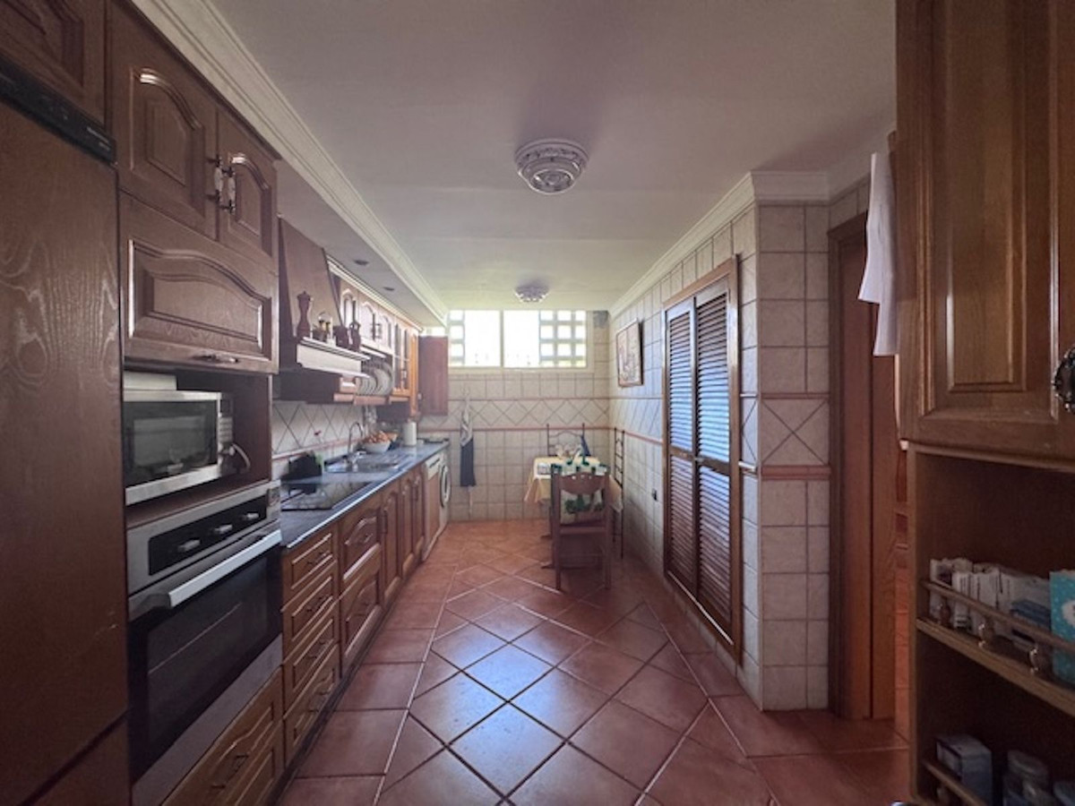Geschakelde Woning in Diana Park-13
