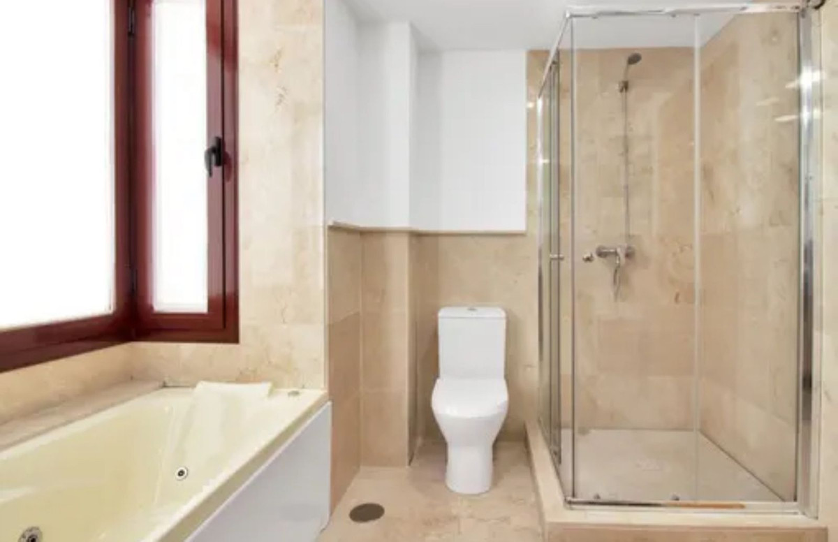 Huis te koop in Doña Julia | 3 slaapkamers H5223118