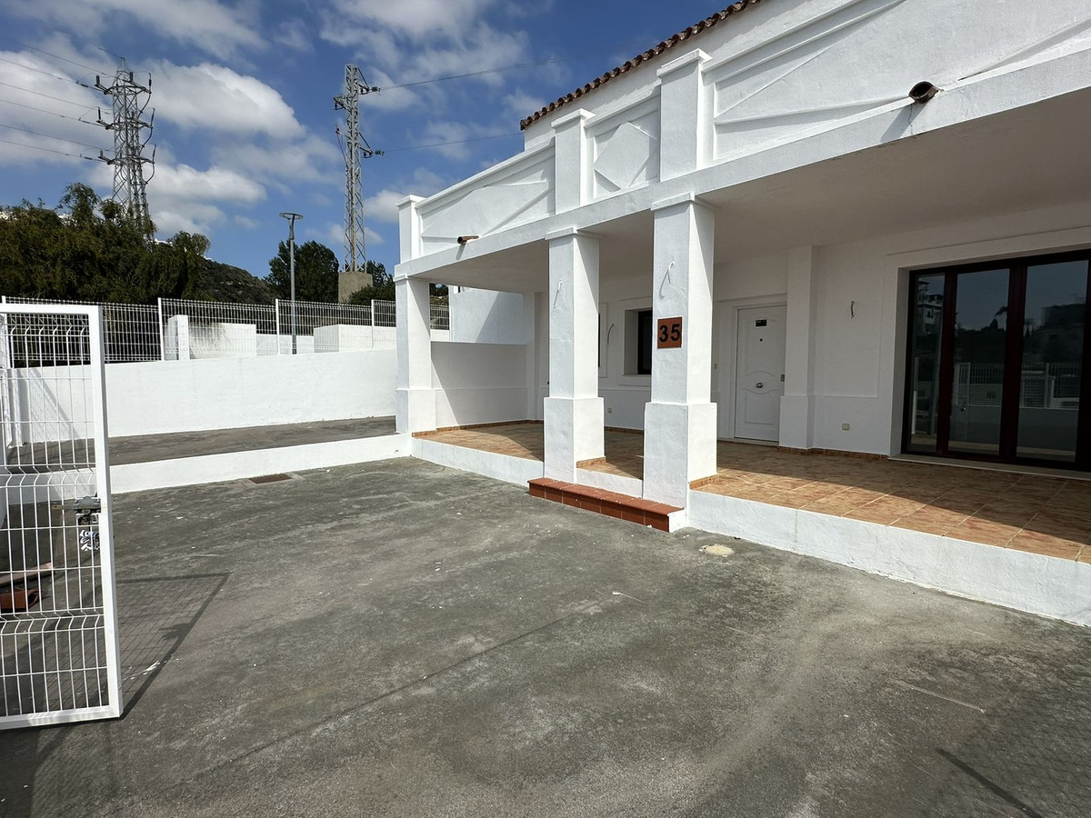 Huis te koop in Doña Julia | 2 slaapkamers H5315926