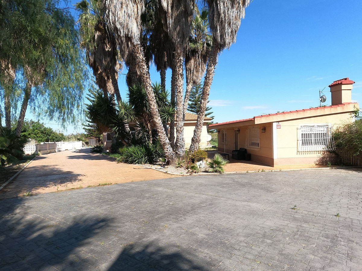 Property main view 44