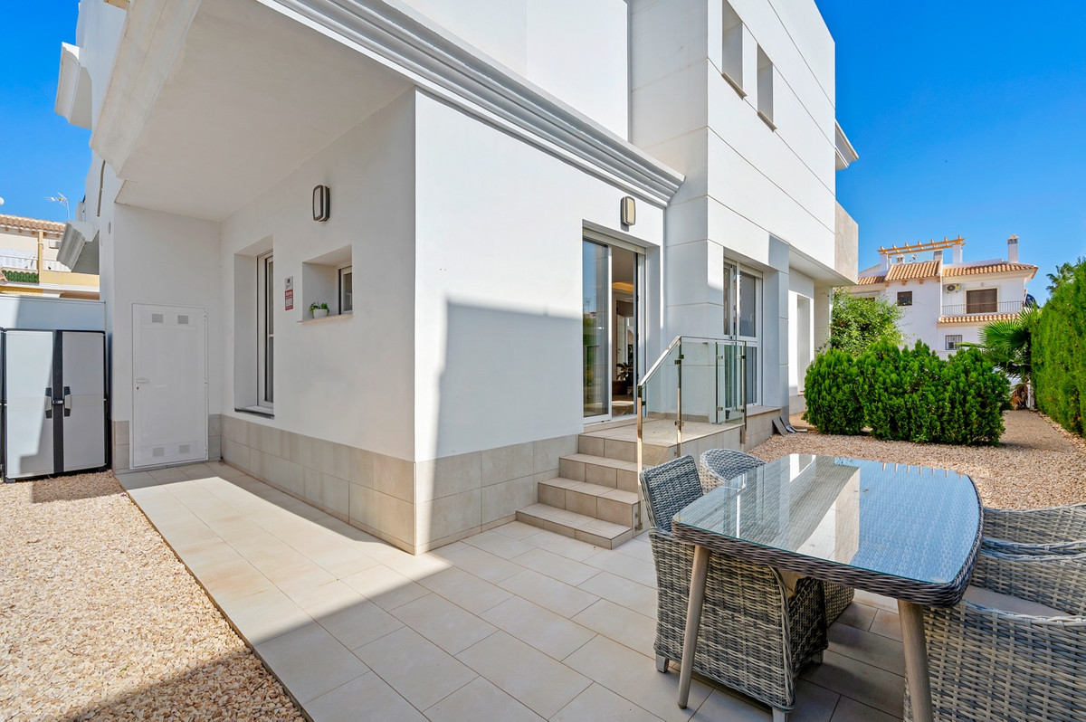 Huis te koop in Dona Pepa | 3 slaapkamers H5214040