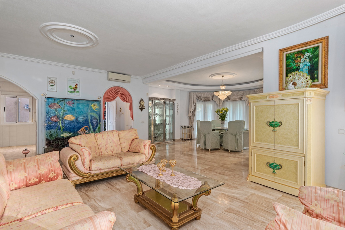 Huis te koop in Dona Pepa | 5 slaapkamers H5304382