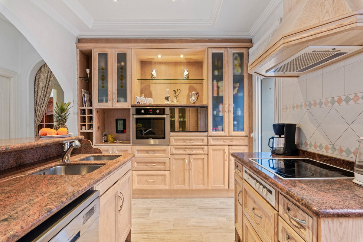 Huis te koop in Dona Pepa | 5 slaapkamers H5304382