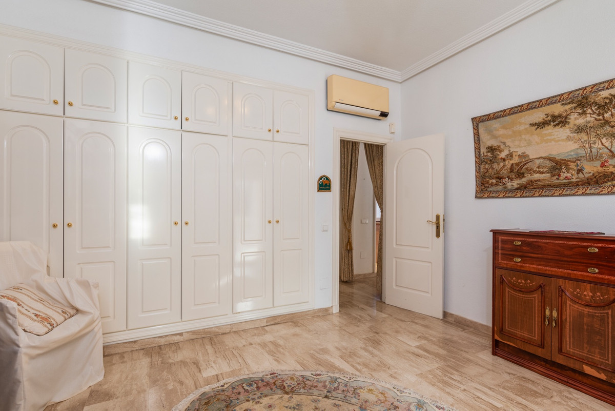 Huis te koop in Dona Pepa | 5 slaapkamers H5304382