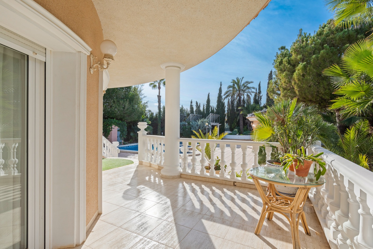 Huis te koop in Dona Pepa | 5 slaapkamers H5304382