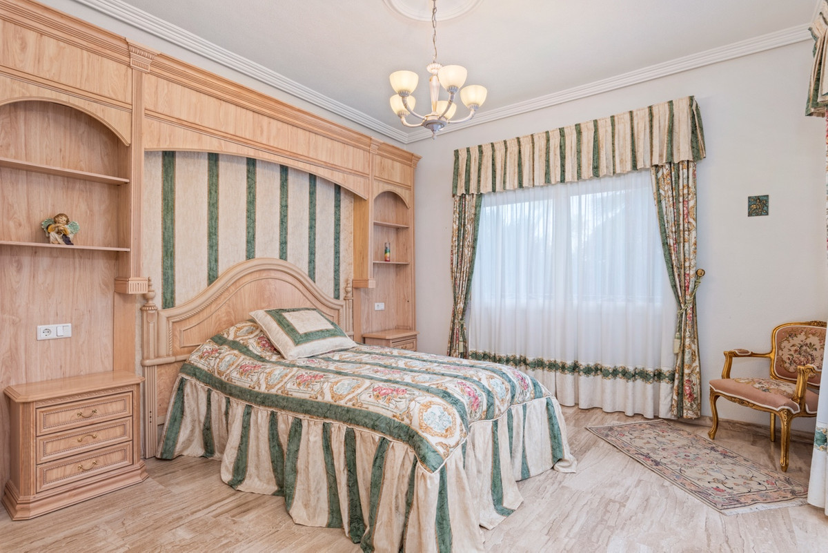 Huis te koop in Dona Pepa | 5 slaapkamers H5304382