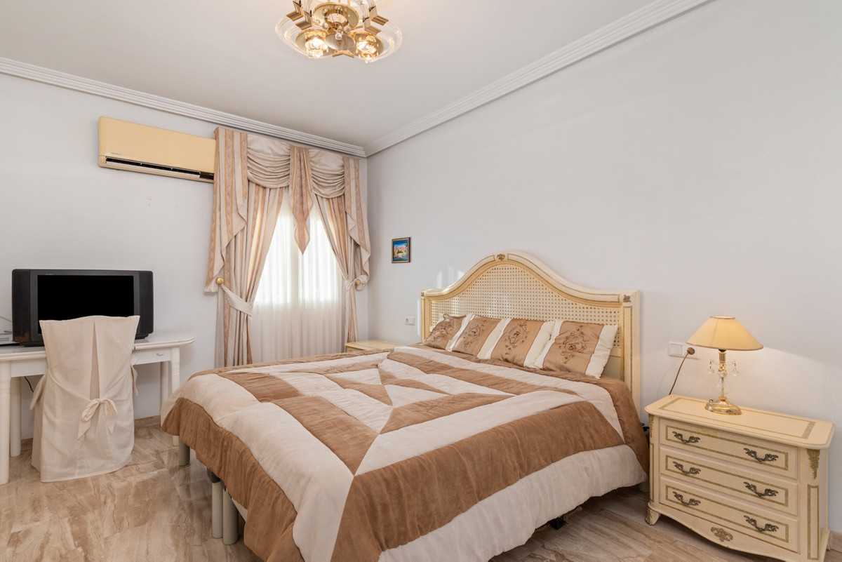 Huis te koop in Dona Pepa | 5 slaapkamers H5304382