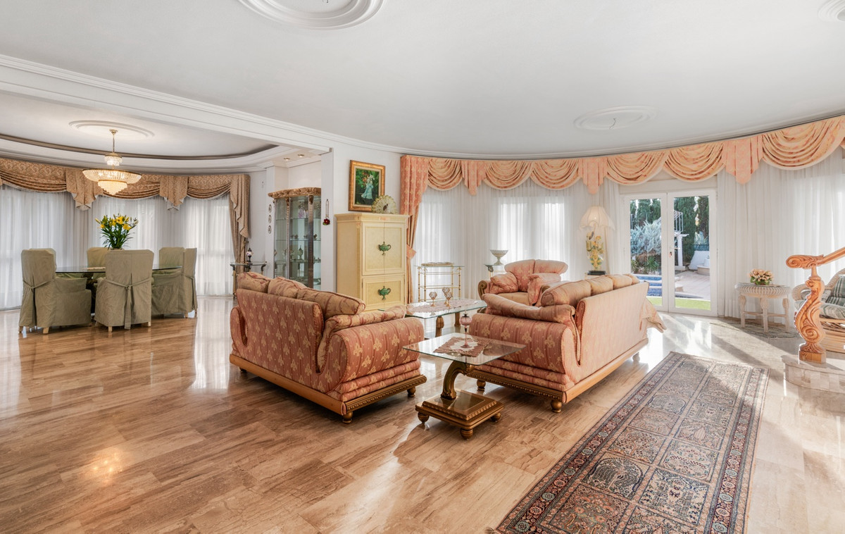 Huis te koop in Dona Pepa | 5 slaapkamers H5304382