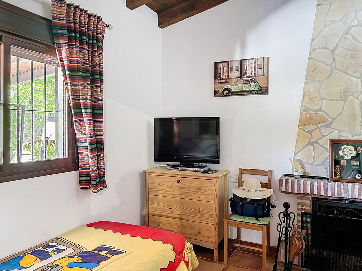 Finca - Cortijo te koop in El Borge | 1 slaapkamers H5114746