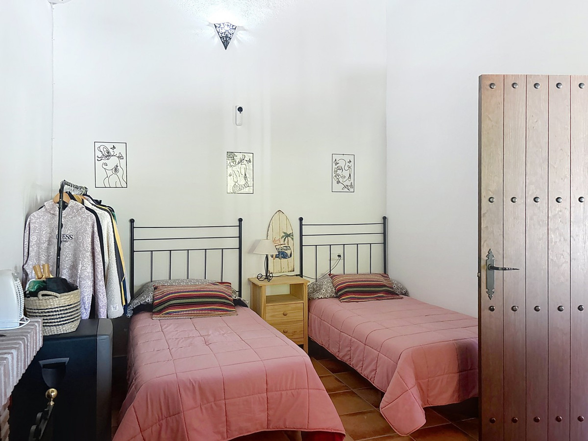 Finca - Cortijo te koop in El Borge | 1 slaapkamers H5114746