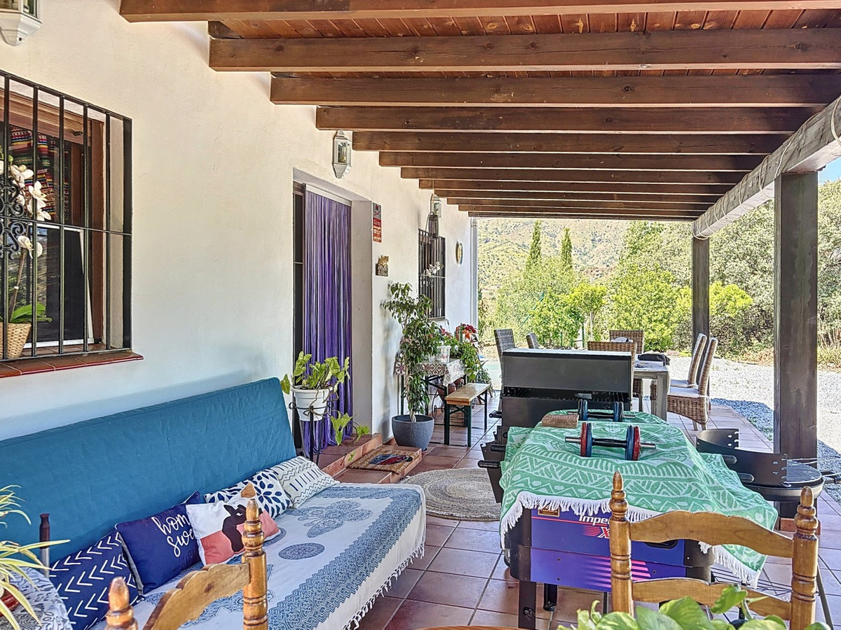 Finca - Cortijo te koop in El Borge | 1 slaapkamers H5114746