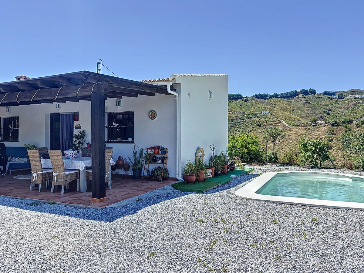 Finca - Cortijo te koop in El Borge | 1 slaapkamers H5114746