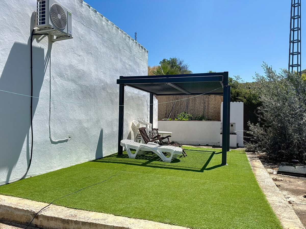Finca - Cortijo te koop in El Borge | 1 slaapkamers H5114746