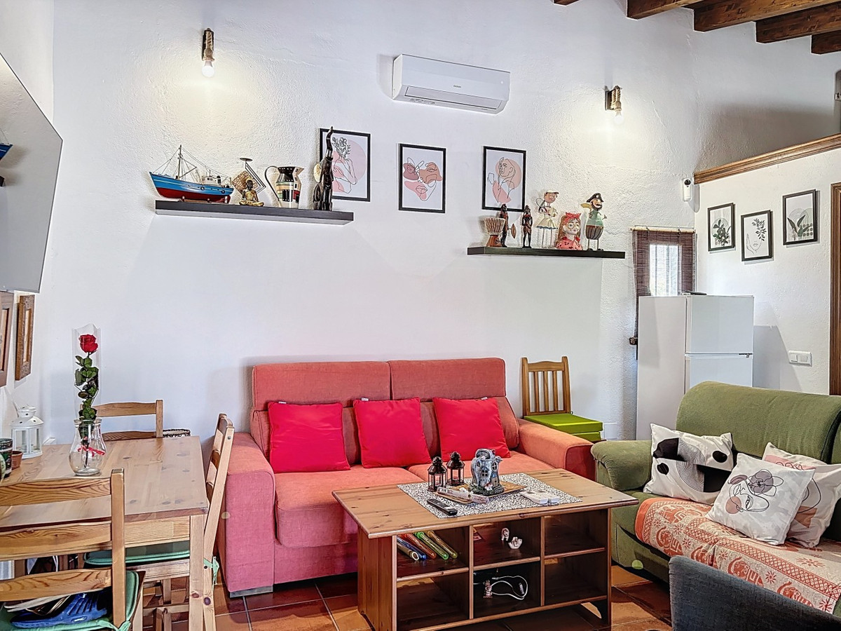 Finca - Cortijo te koop in El Borge | 1 slaapkamers H5114746