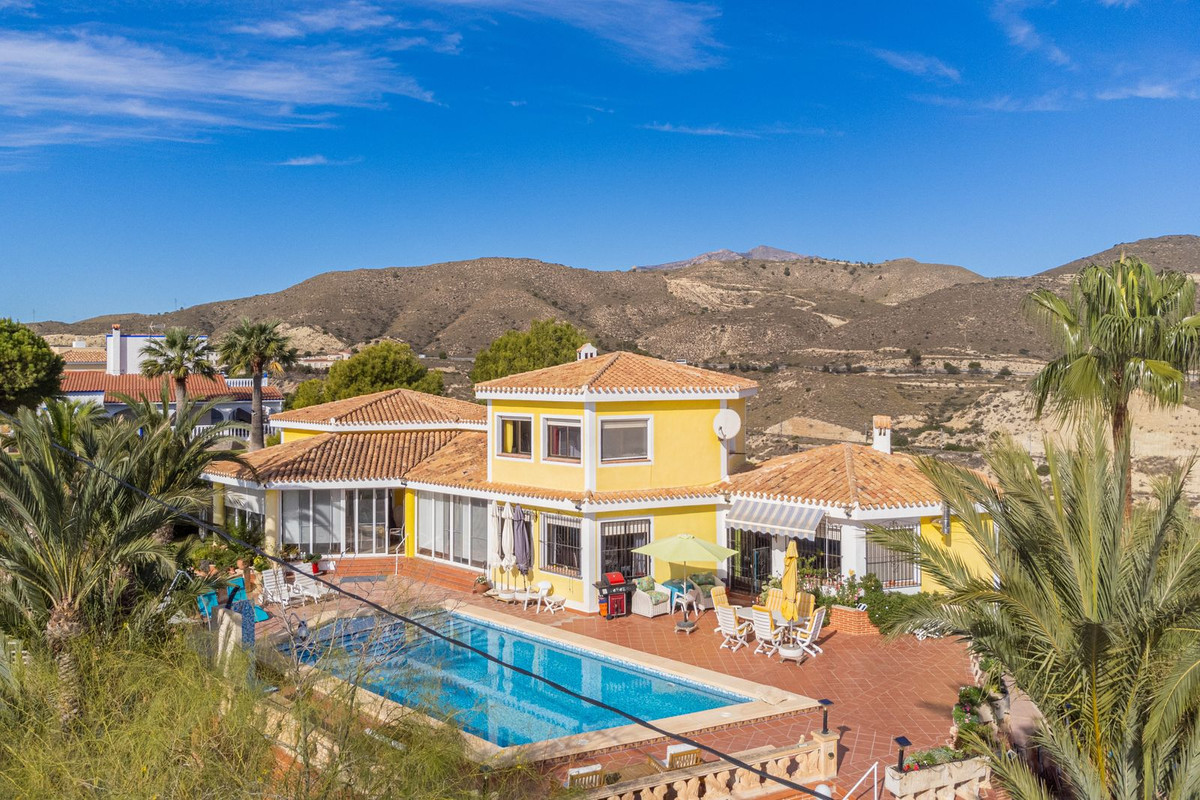 Huis te koop in El Campello | 5 slaapkamers H411734