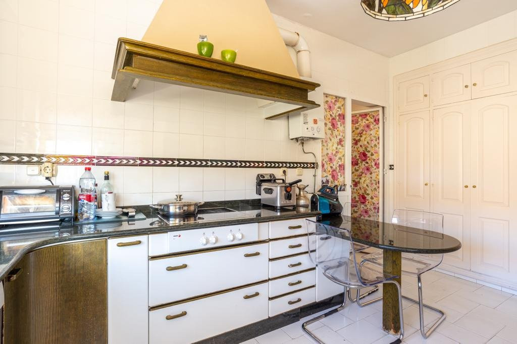 Huis te koop in El Candado | 4 slaapkamers H5046751