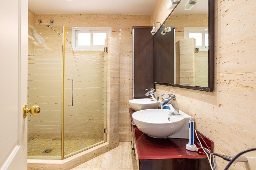 Huis te koop in El Candado | 4 slaapkamers H5046751