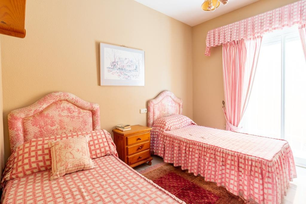 Huis te koop in El Candado | 4 slaapkamers H5046751