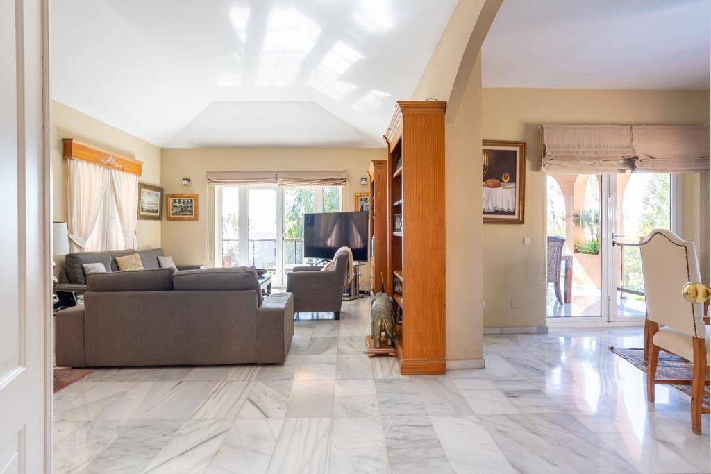 Huis te koop in El Candado | 4 slaapkamers H5046751