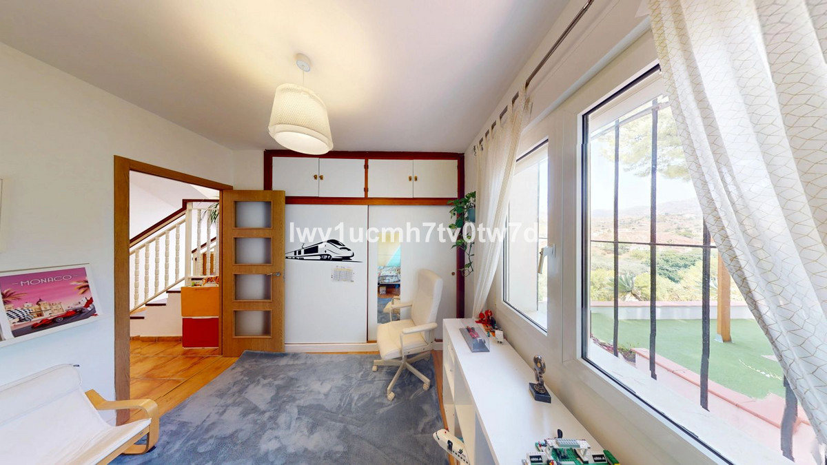 Huis te koop in El Candado | 5 slaapkamers H5112457