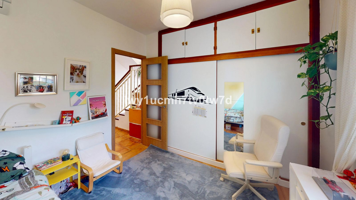 Huis te koop in El Candado | 5 slaapkamers H5112457