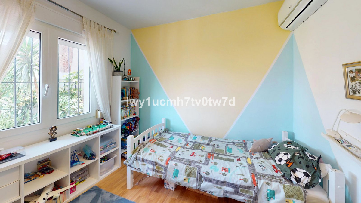 Huis te koop in El Candado | 5 slaapkamers H5112457