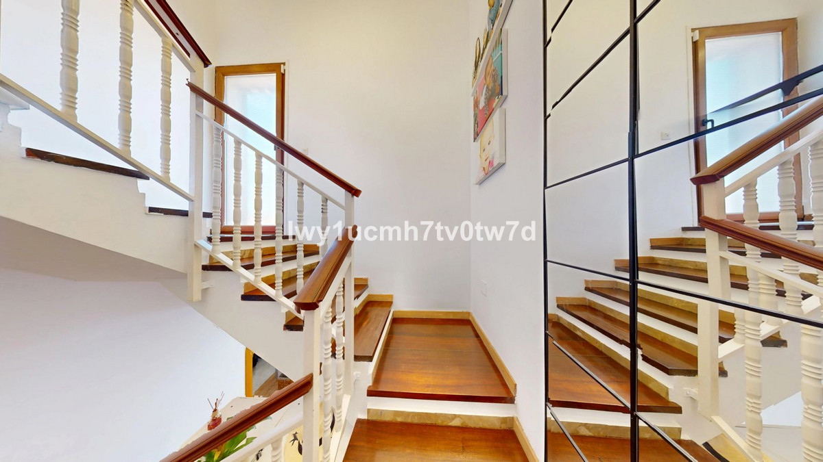 Huis te koop in El Candado | 5 slaapkamers H5112457