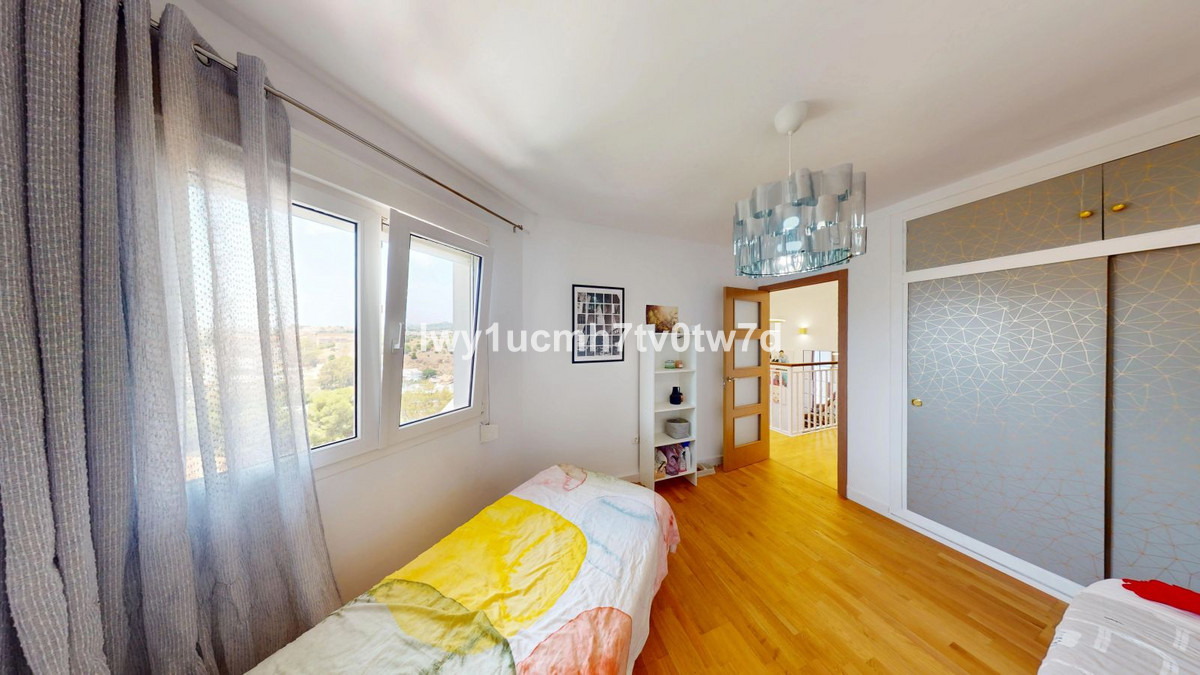 Huis te koop in El Candado | 5 slaapkamers H5112457