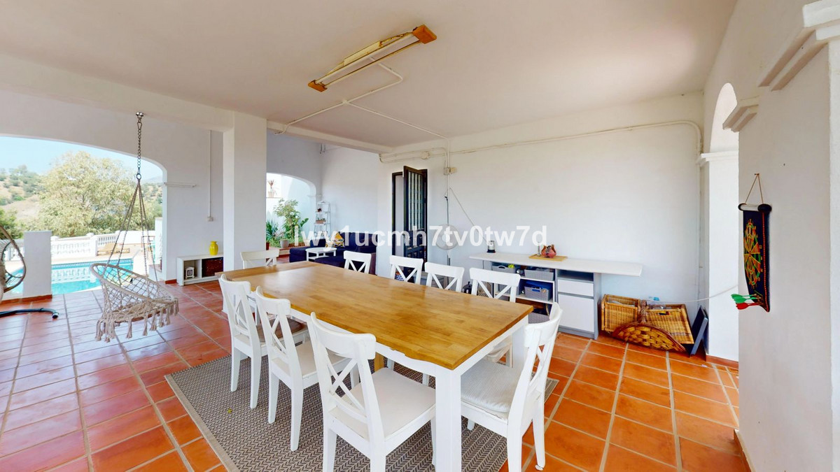 Huis te koop in El Candado | 5 slaapkamers H5112457