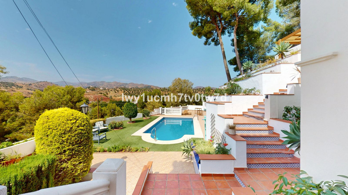 Huis te koop in El Candado | 5 slaapkamers H5112457