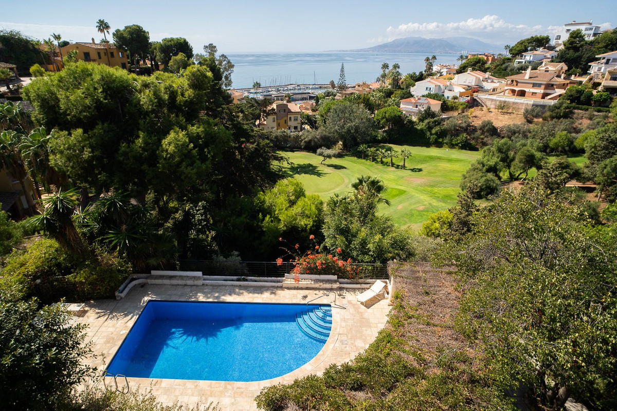 Huis te koop in El Candado | 8 slaapkamers H5253931