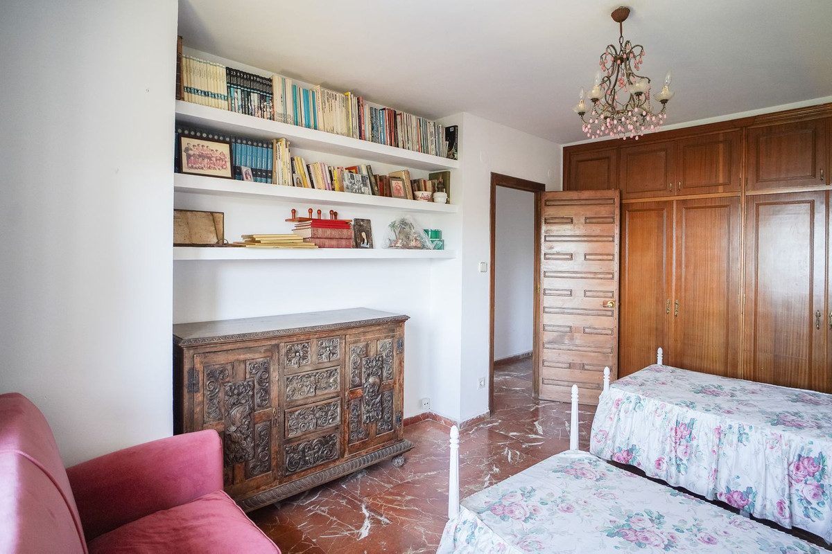 Huis te koop in El Candado | 8 slaapkamers H5253931