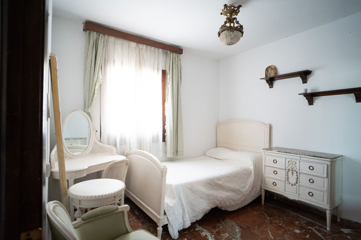 Huis te koop in El Candado | 8 slaapkamers H5253931