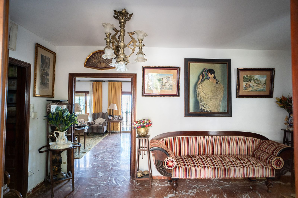 Huis te koop in El Candado | 8 slaapkamers H5253931