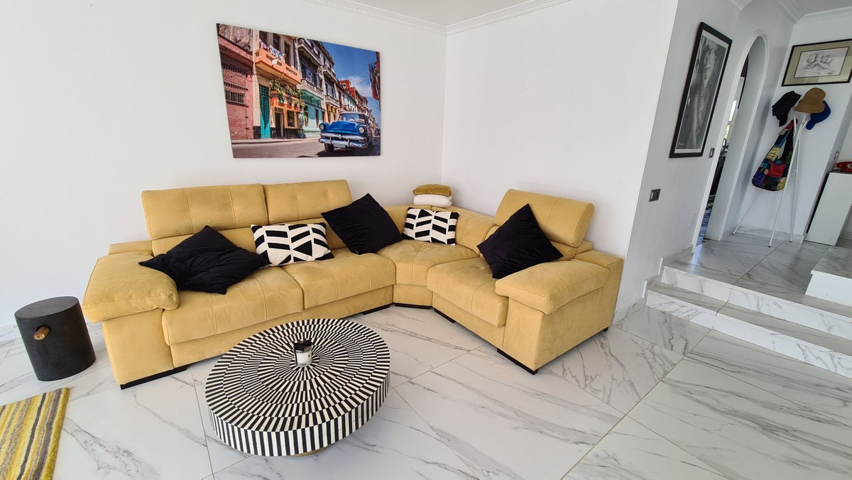 Semi-Vrijstaande Villa in El Chaparral-50