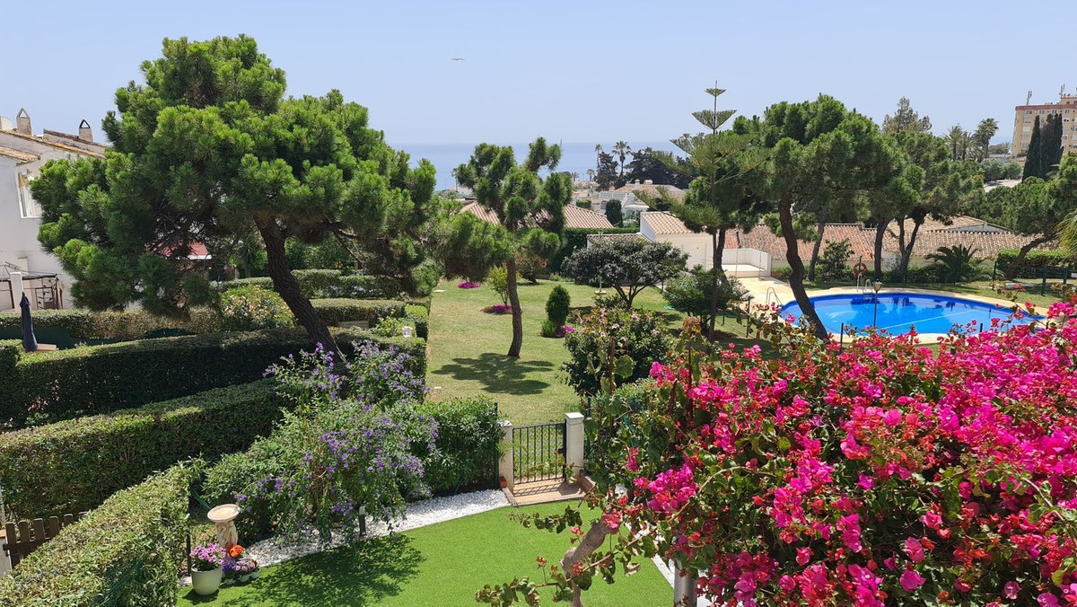 Semi-Vrijstaande Villa in El Chaparral-53