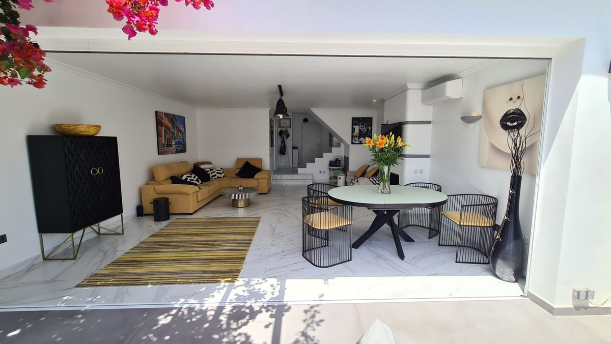 Semi-Vrijstaande Villa in El Chaparral-8