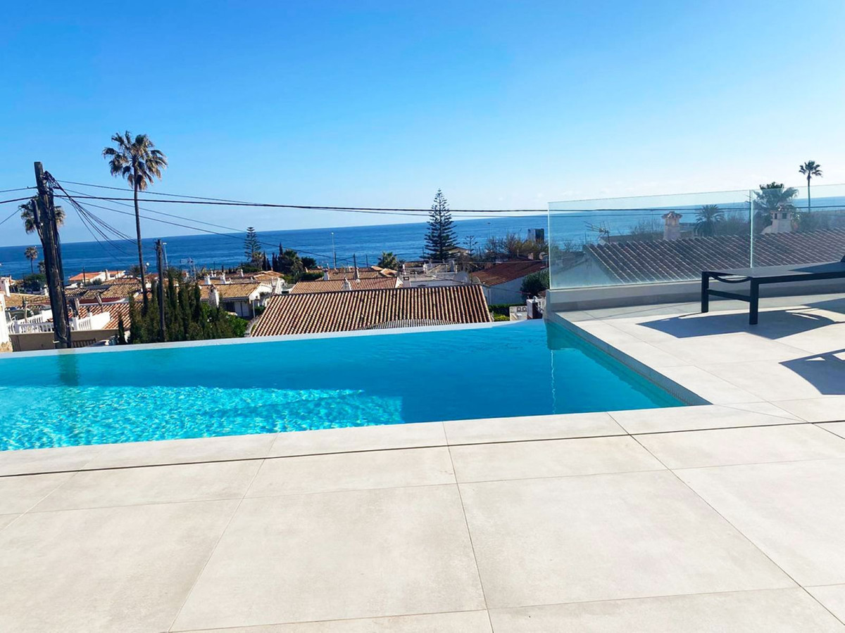 Huis te koop in El Chaparral | 3 slaapkamers H5026186