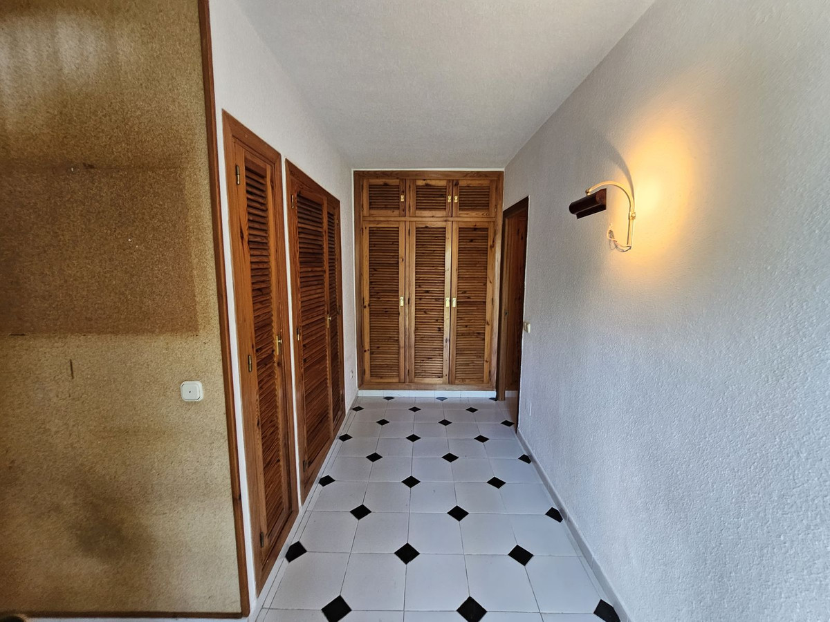 Geschakelde Woning in El Chaparral-13