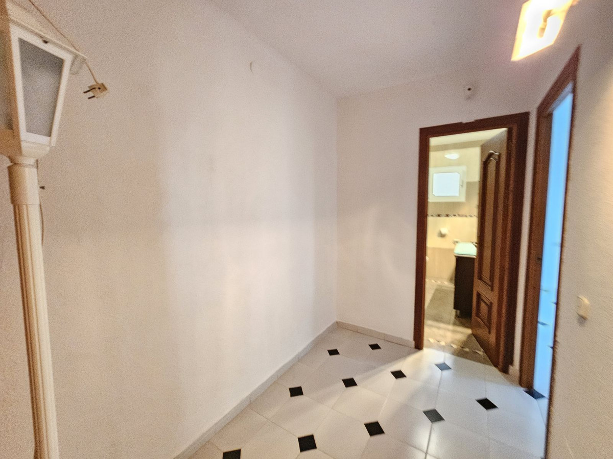Geschakelde Woning in El Chaparral-17