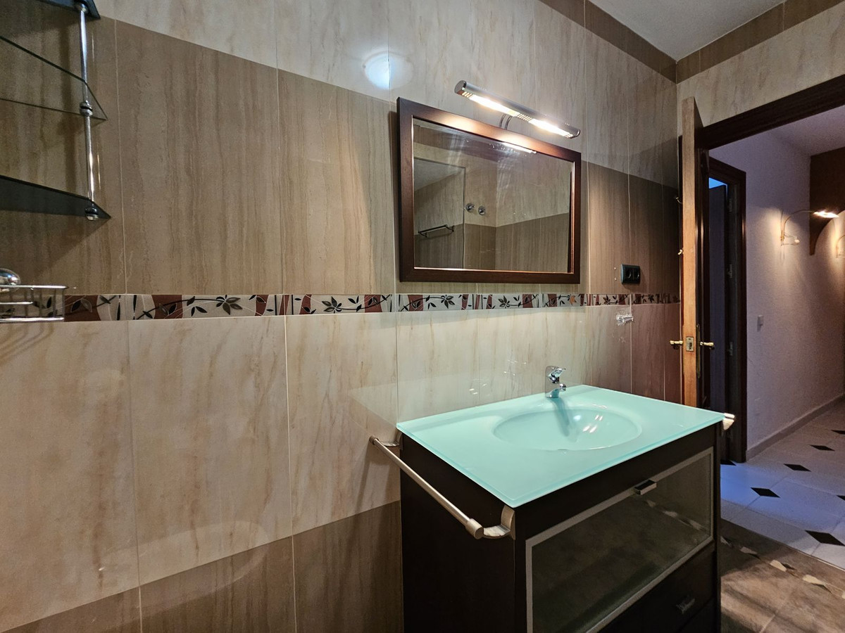 Geschakelde Woning in El Chaparral-20