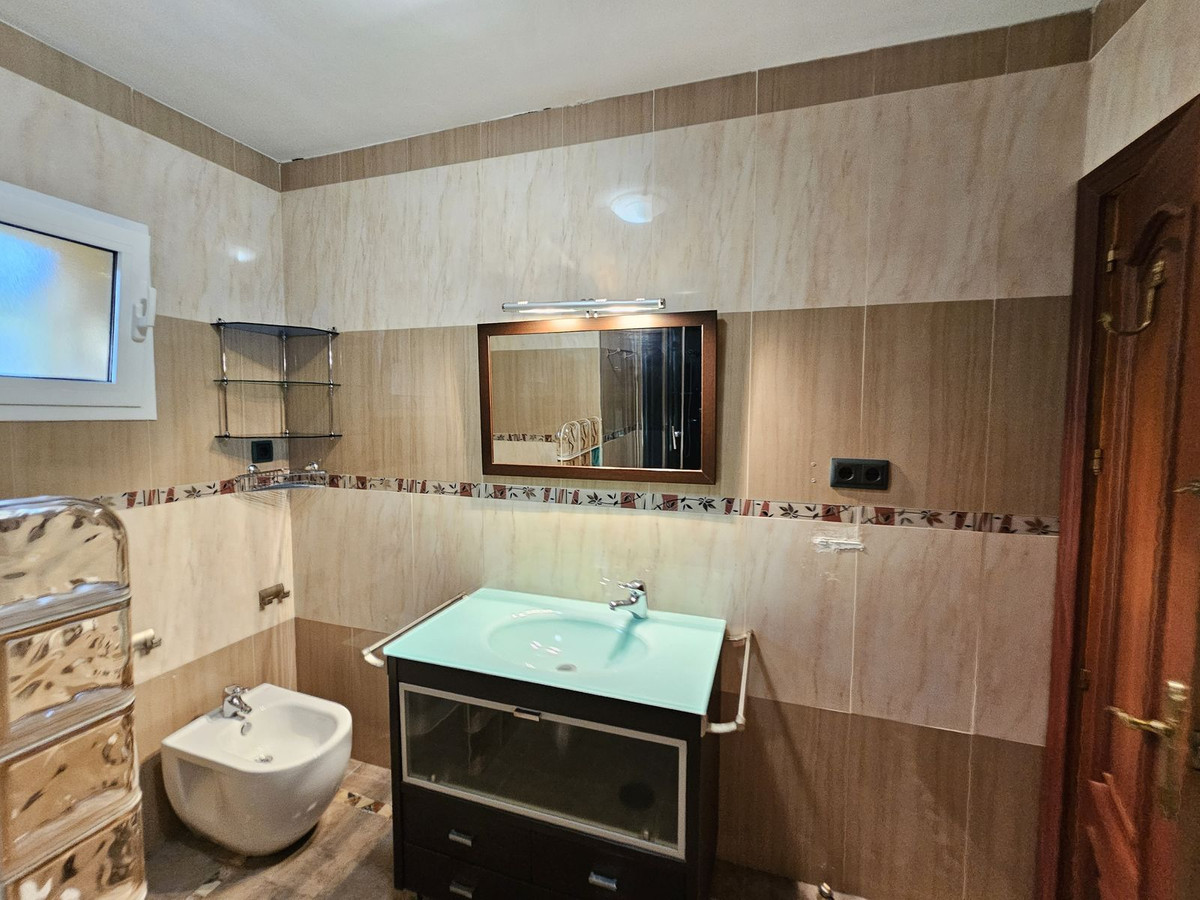 Geschakelde Woning in El Chaparral-21