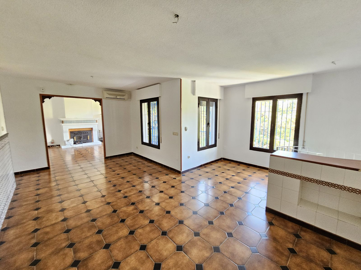 Geschakelde Woning in El Chaparral-24