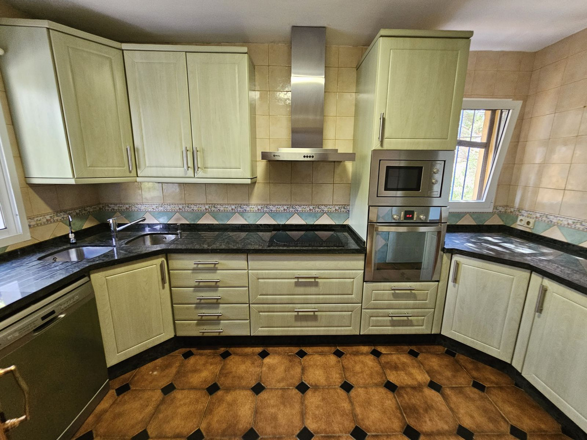 Geschakelde Woning in El Chaparral-26