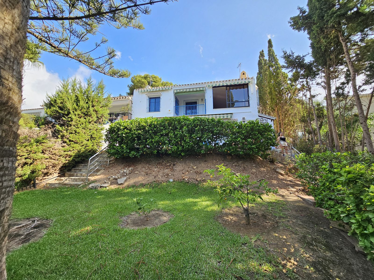 Geschakelde Woning in El Chaparral-8