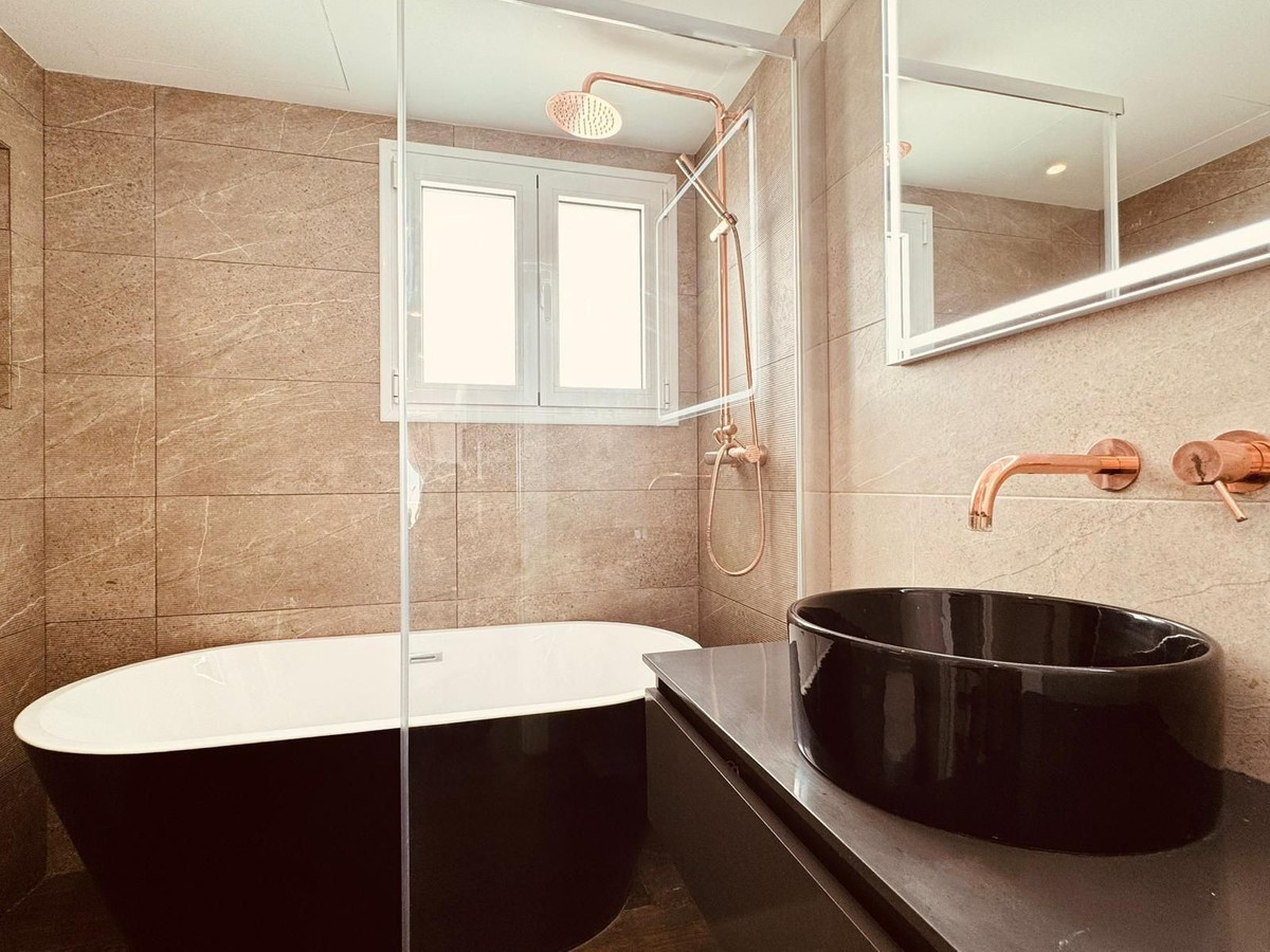 Huis te koop in El Chaparral | 3 slaapkamers H5034052